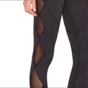 LIMITED EDITION** Beyond Yoga Legging